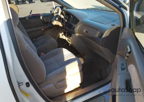 2001 Toyota Sienna Le from USA, damaged, VIN 4T3ZF13C31U339205